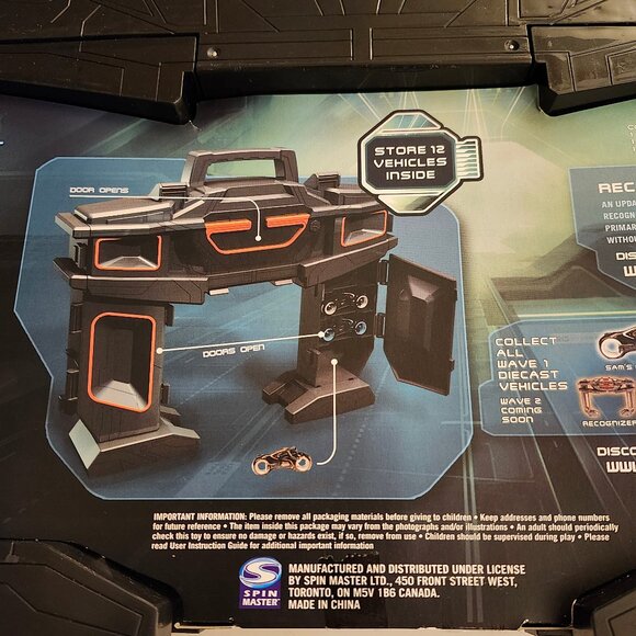 Disney TRON Legacy Recognizer Playset Case Series 1 - Light Cycle Action Figure - Picture 12 of 15